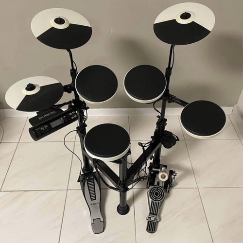 Roland TD-4KP electronic drum kit