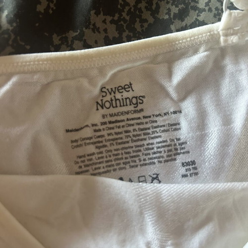 White bodysuit tank top like new, size M