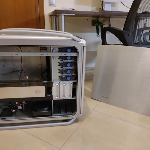 Tower CoolerMaster Cosmos 1000 used PC case