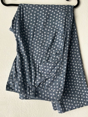 Pants used in blue shade spring/summer