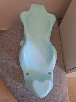 Baby bath support like new