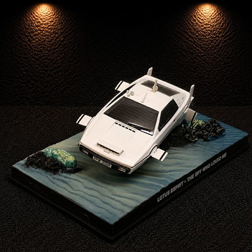 Lotus Esprit Submarine 1:43 The Spy Who Loved Me James Bond collectible