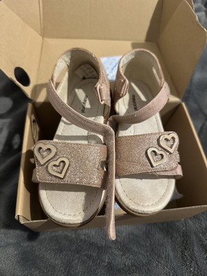 Mayoral sandals like new, size 25, pink