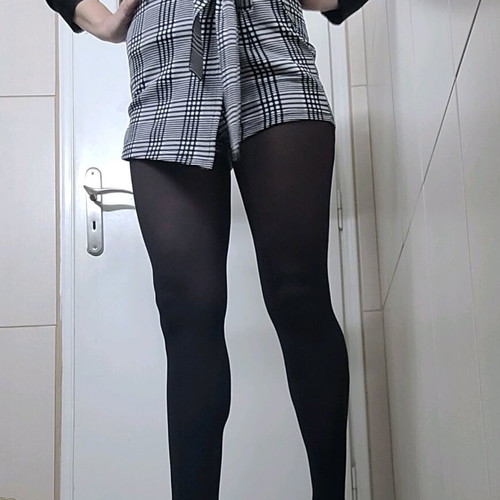 Skirt-shorts with belt new, size S