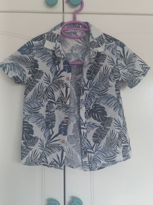 Boys' shirt H&M blue leaves like new, size 104-110 cm, age 3-4