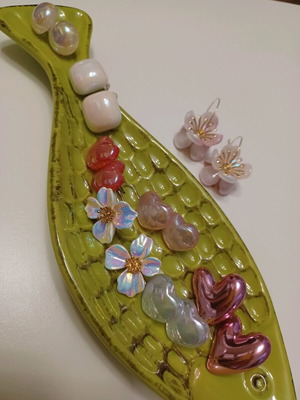 Earrings set of 8 like new, romantic pvc with silicone clasp