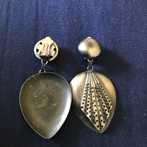 Earrings with clips