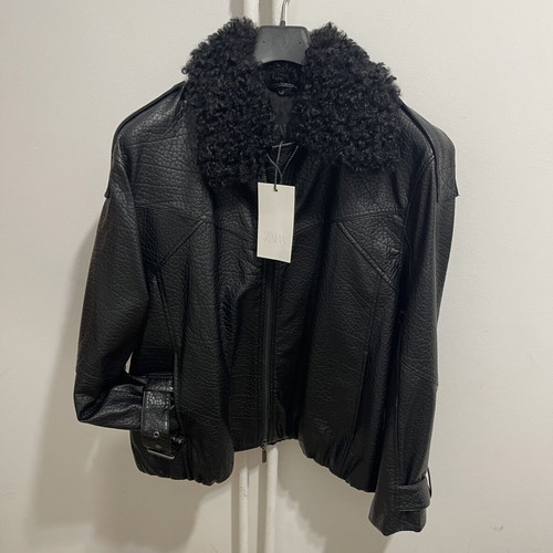Zara jacket size L with removable fur, black
