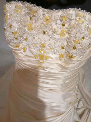 Wedding dress beige embroidered with yellow stones, like new, size S