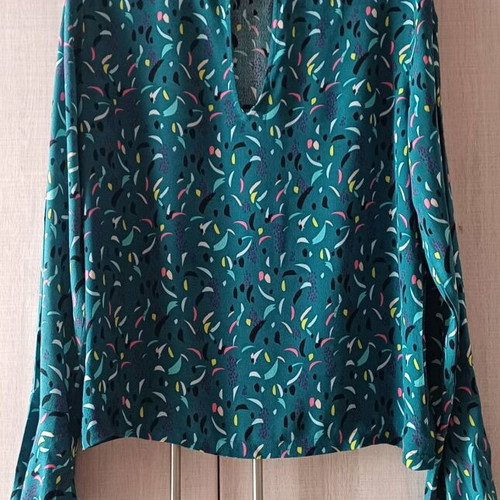 Pepe Jeans women's petrol blouse with multicolor pattern like new