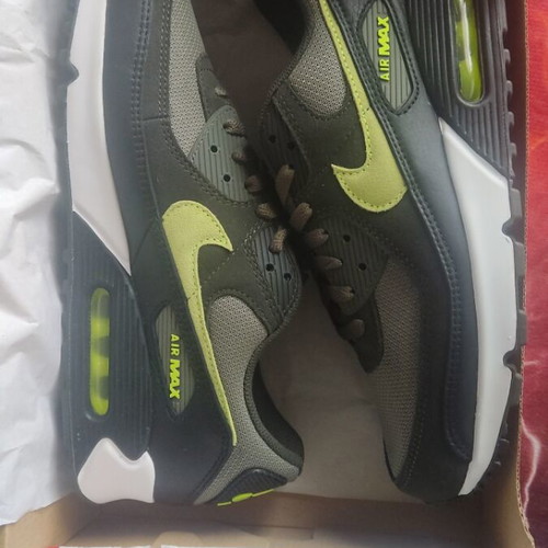 Nike Air Max 90 Medium Olive size 46 new