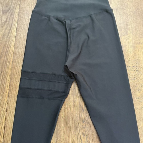 Black leggings size XL like new with mesh detail