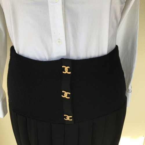 Liana Camba pleated skirt black, like new, size L 40 12