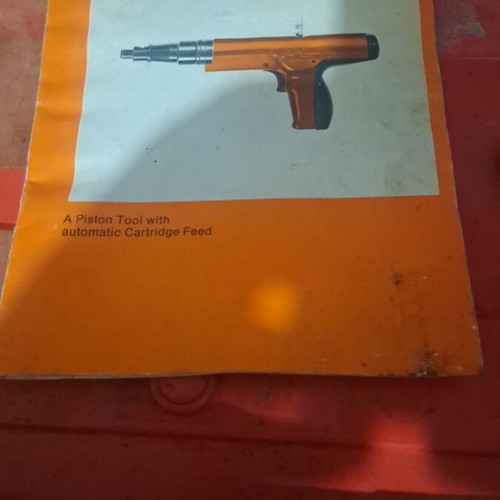 Hilti nail gun used in very good condition with few consumables