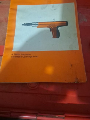 Hilti nail gun used in very good condition with few consumables