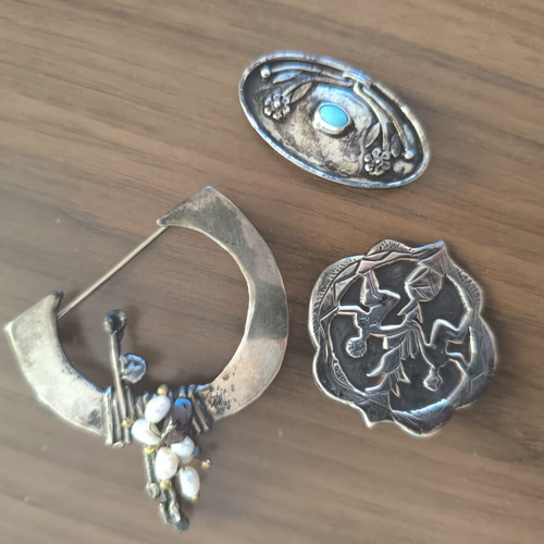 Vintage silver brooches set like new, 3 pieces with pearls and turquoise