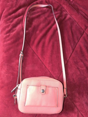 Pink crossbody bag like new