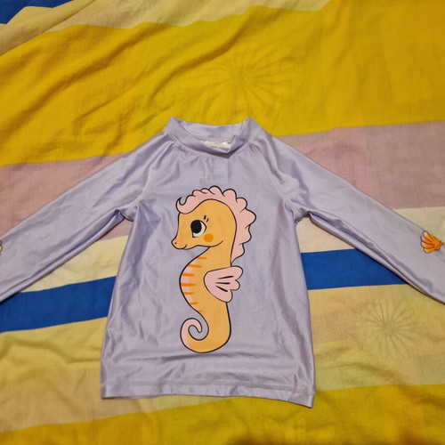 HNM UPF50 sun protection swim shirt like new for 3-4 years old