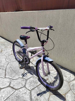 Orient Tiger BMX bike like new, 20 inch, girls