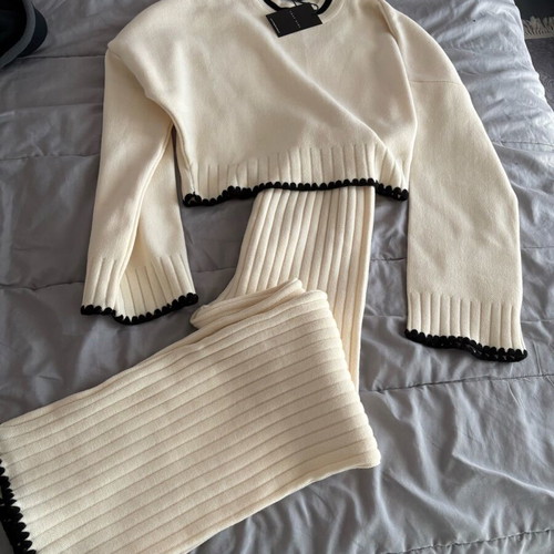 Knitted cream set blouse and pants new with embroidery