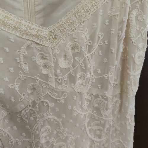 Dazy white lace dress, medium size