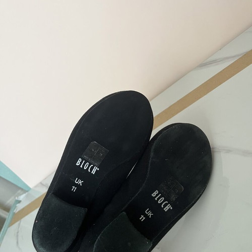Ballerina shoes for girls size 19 like new, with small heel