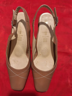 Γόβες Sanagens ανατομικές μπεζ σαν καινούργιες με λευκές λεπτομέρειες