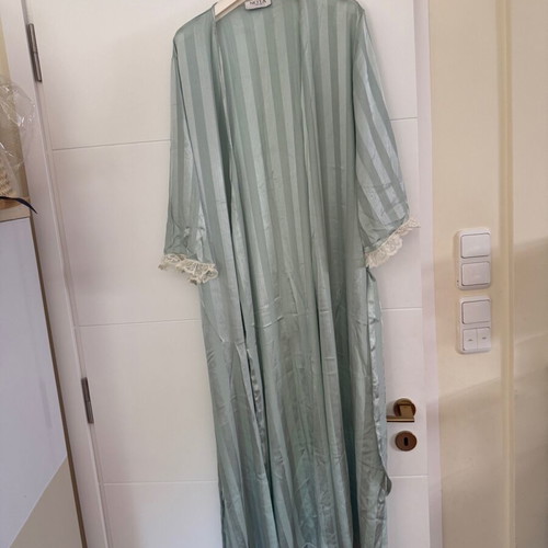 Nota XXL long nightgown with matching robe, like new, size L
