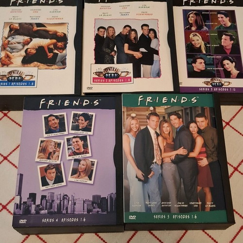 Friends Seasons 1-5 DVD like new, English subtitles, pack