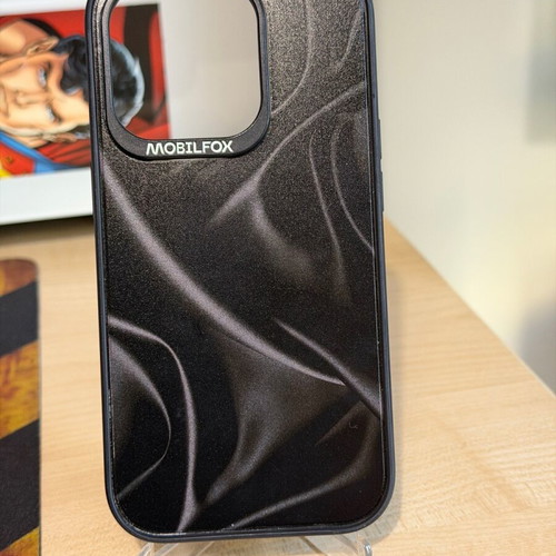 3 iPhone 15 Pro cases like new, Mobilfox and Stich