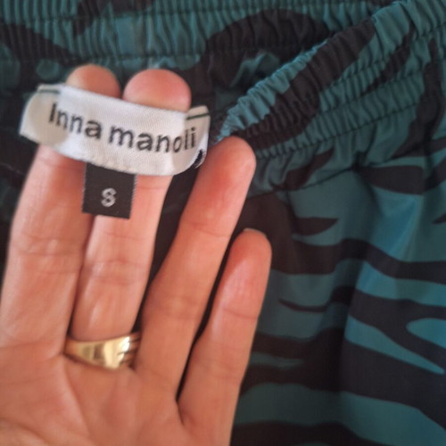 Inna Manoli shorts and jacket set like new, black and green