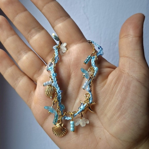 Women's handmade bracelet, turquoise and gold, made to order