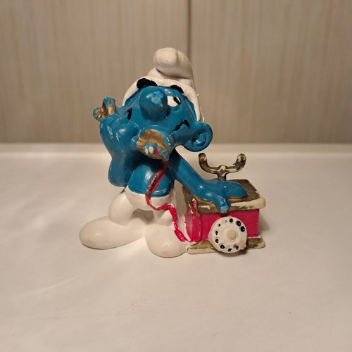 Smurf miniature used Schleich with phone 1980