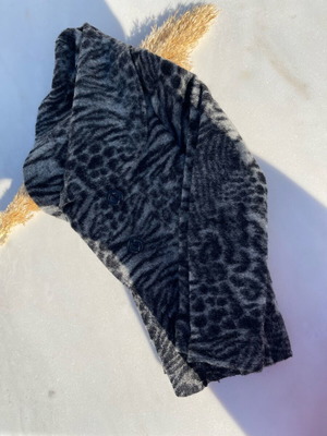 Women's outerwear with zebra pattern like new, One Size