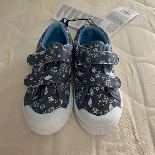 Shoes new, size 27, white and blue