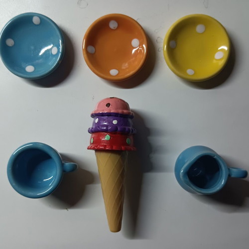 Clay children's collectible miniatures like new
