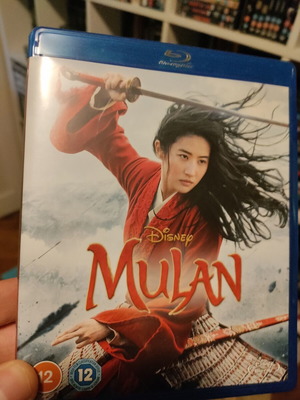 Mulan Blu-Ray like new, Disney live action remake with English subtitles