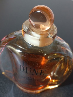Dior Dune Eau de Toilette 50ml μεταχειρισμένο με ράγισμα και κολλημένο καπάκι