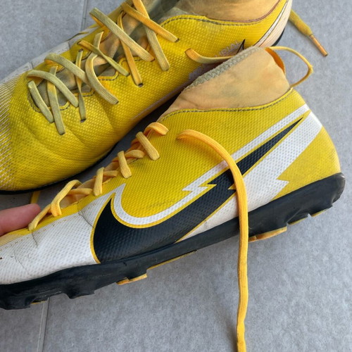 Nike football shoes used, size 37.5, yellow and black