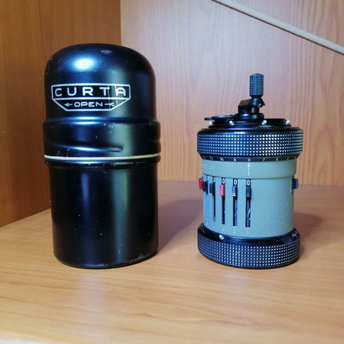 Curta Calculator Type II like new, serial number 530594