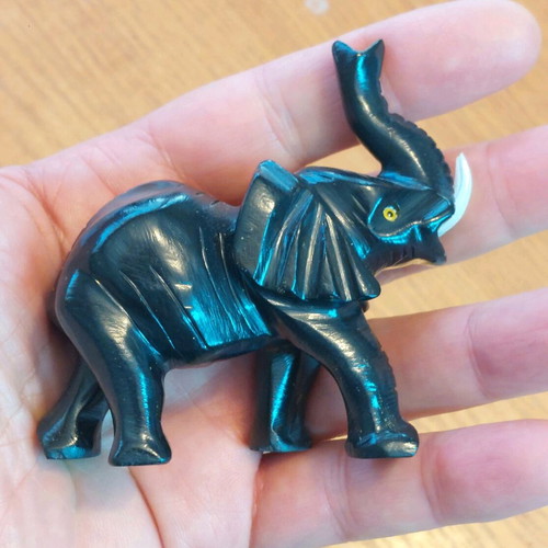 Onyx elephant figurine new, 9 cm, Cusco Peru