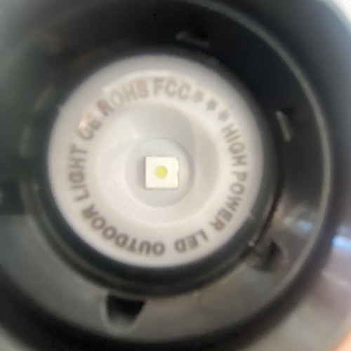 Multifunctional LED flashlight