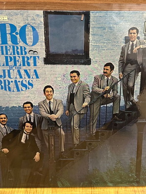 Herb Albert & The Tijuana Brass S.R.O vinyl like new, pop
