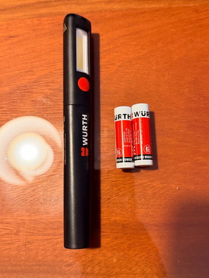 WURTH flashlight new with batteries