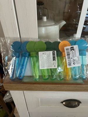 Bubble toy 10 cases like new