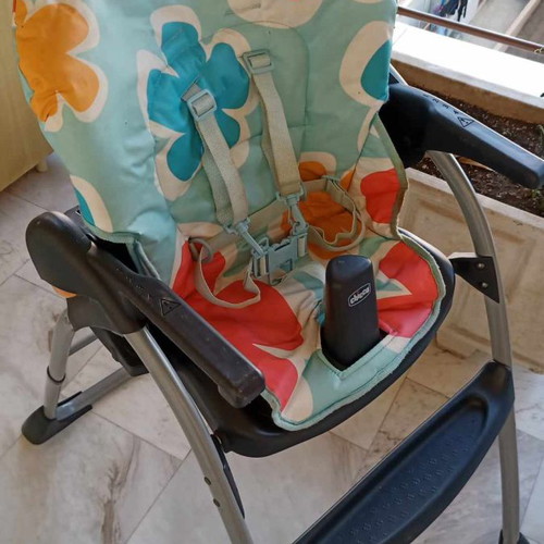 Chicco high chair used with 3 recline positions