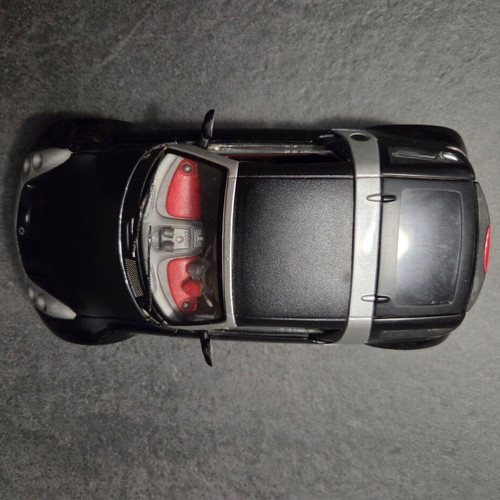Burago Smart Roadster 2003 diecast metal model 1:18 used
