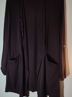 Σακάκι H&M σαν καινούργιο σε σκούρο μελιτζανί χρώμα με τσέπες και μανίκι 3/4