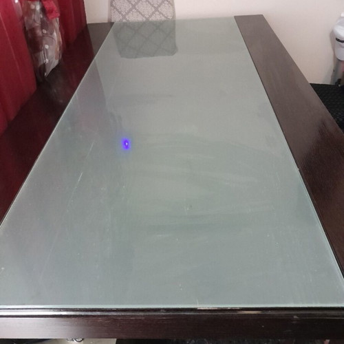 Wooden dining table with chairs like new, extendable 180x100 cm