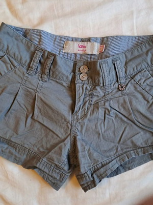 Mini shorts khaki Bershka size XXS like new